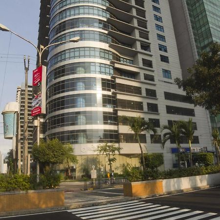 The Malayan Plaza Hotel Pasig City Exteriér fotografie