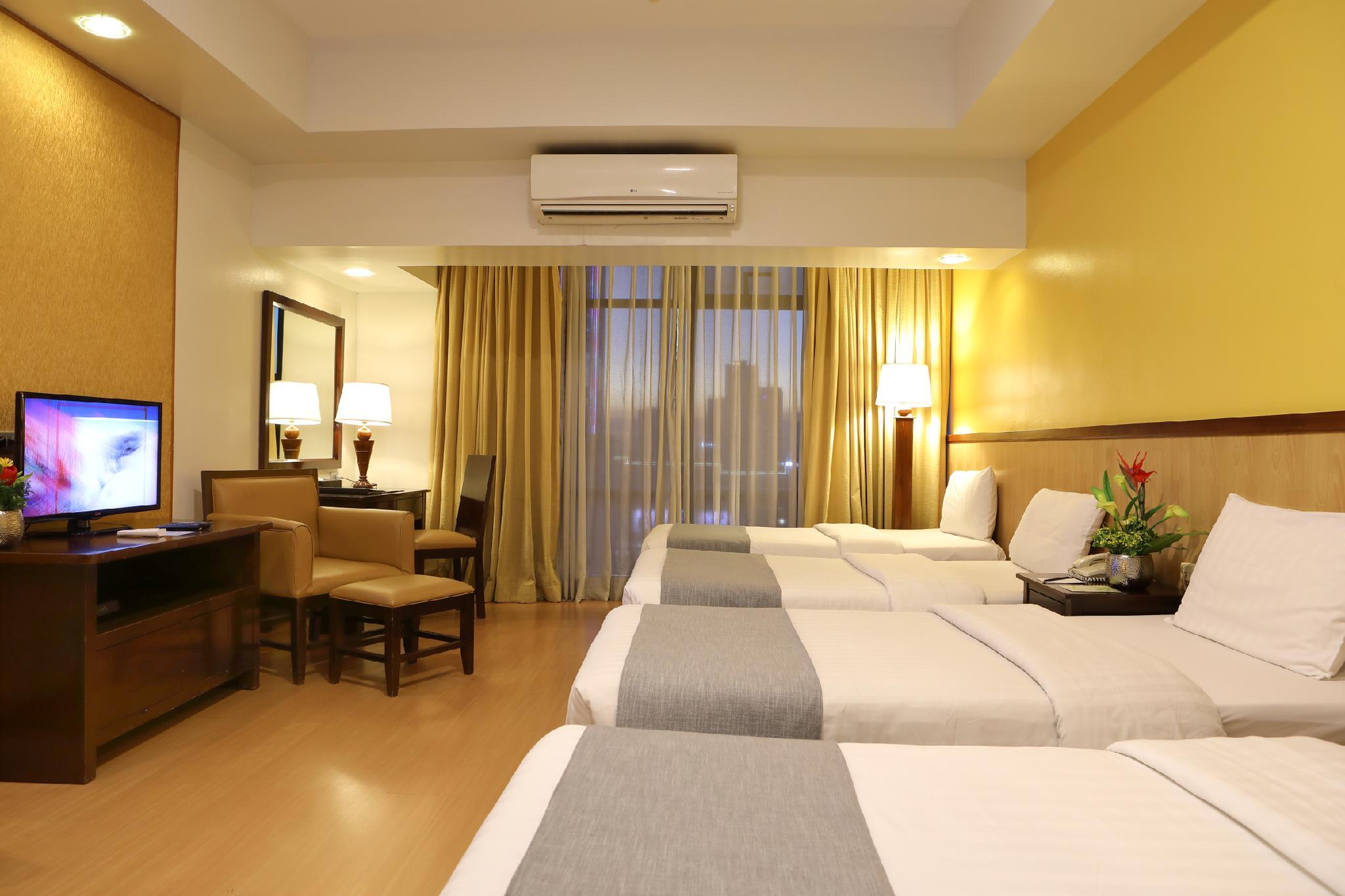 The Malayan Plaza Hotel Pasig City Exteriér fotografie