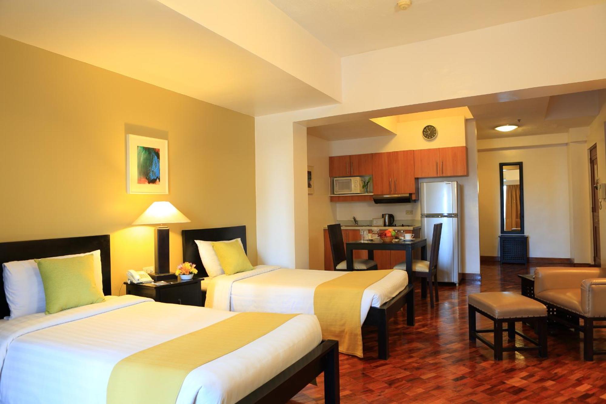The Malayan Plaza Hotel Pasig City Exteriér fotografie
