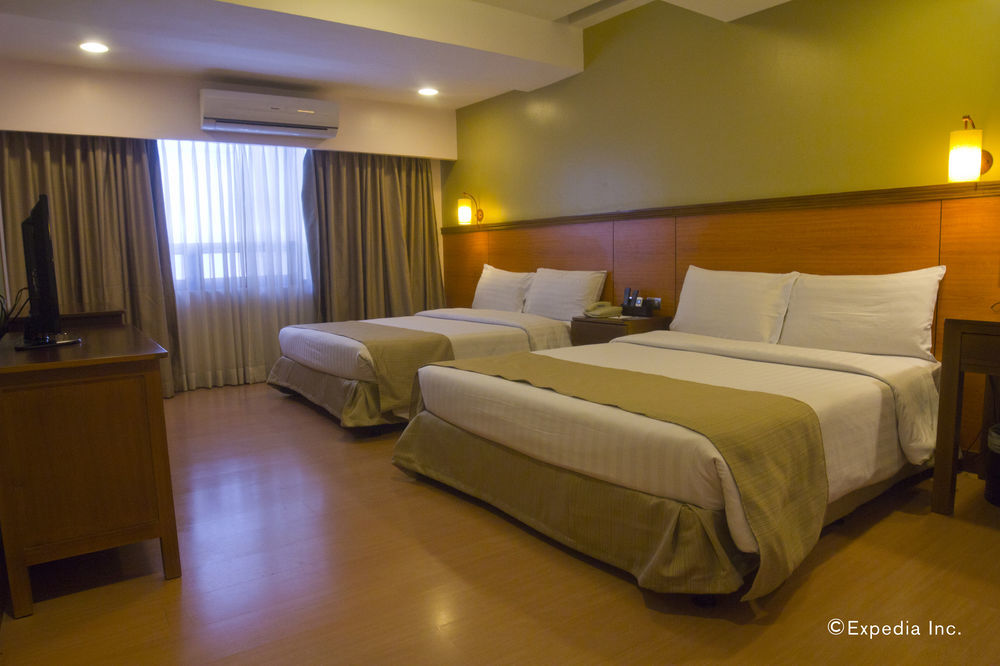 The Malayan Plaza Hotel Pasig City Exteriér fotografie