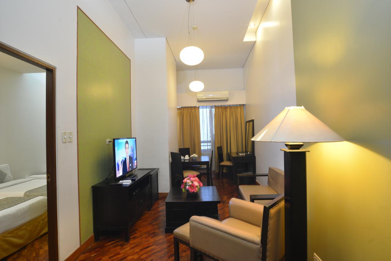 The Malayan Plaza Hotel Pasig City Exteriér fotografie